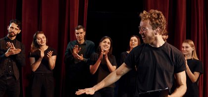 Introducción a la actuación y a los juegos teatrales